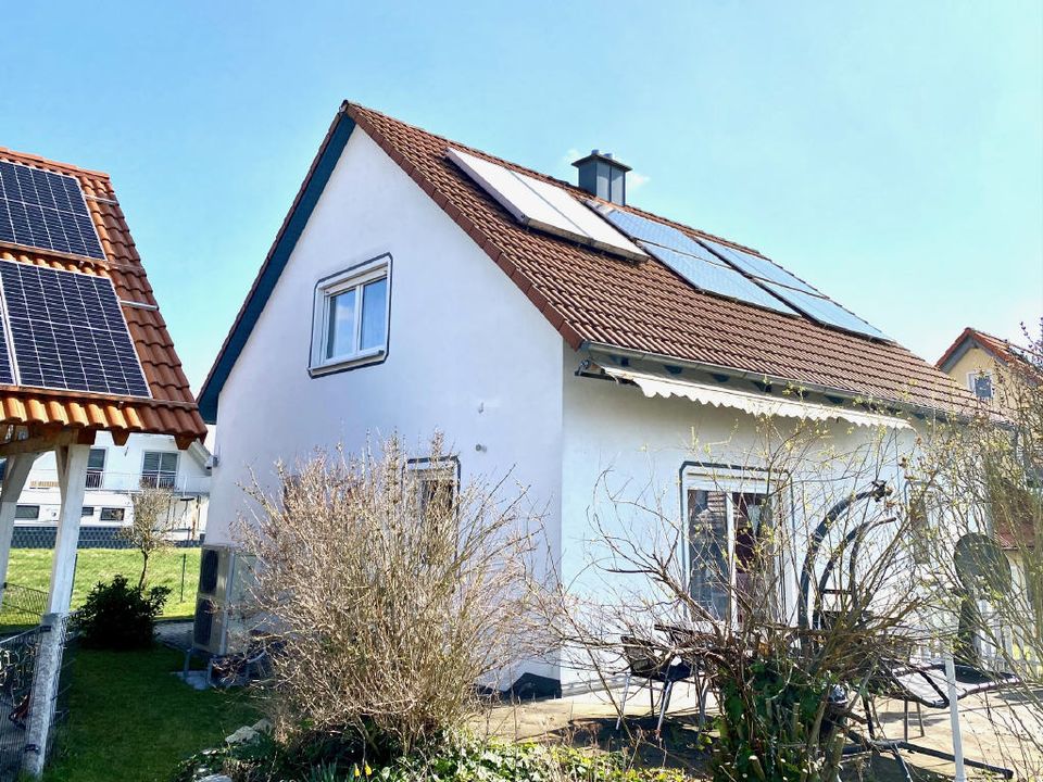 Modern und Energieeffizient - Einfamilienhaus in Höchstadt a. d. Aisch - Einziehen und sofort wohlfühlen. in Höchstadt