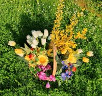 Bunter Blumenkorb mit Kunstblumen Nordrhein-Westfalen - Meckenheim Vorschau