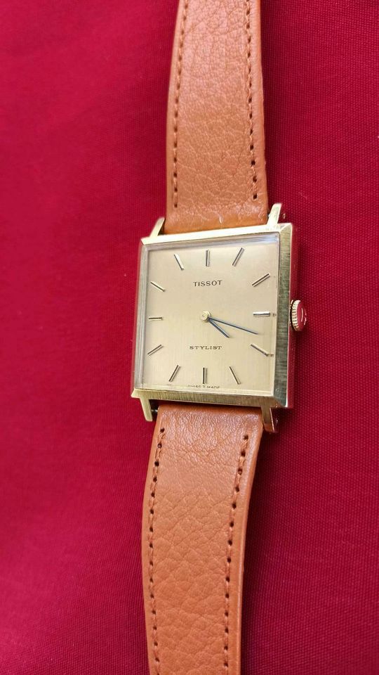 Tissot Stylist Armbanduhr Handaufzug golden tetra/quadrat 2,7 cm in Freiburg im Breisgau