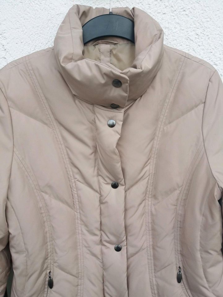 Gerry Weber Daunenjacke Winterjacke Pufferjacke Stehkragen 36 in Mötzingen