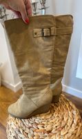 Stiefel hoher Stiefel Absatz Creme beige Keilabsatz Gr. 38 Wuppertal - Vohwinkel Vorschau