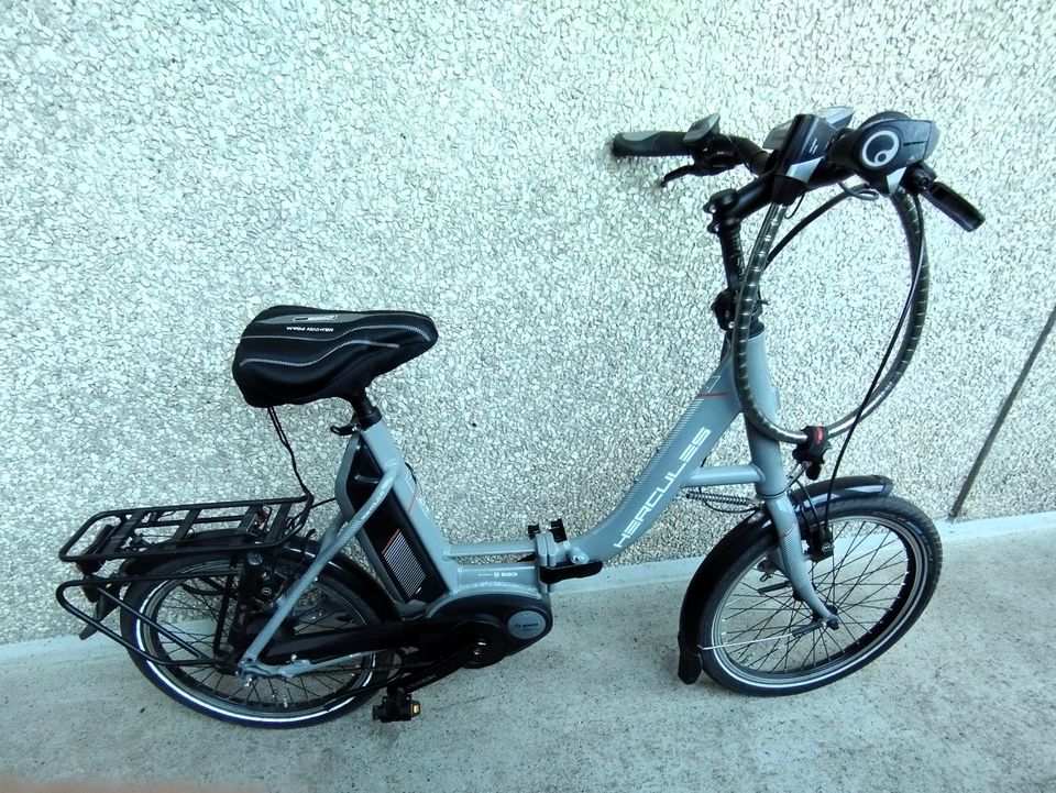 E-Bike, Klapprad,  nur 400 km, neuwertig in Hamburg