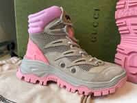 100% original Gucci Boots Stiefel 38 39 NEU OVP Rosa 700256 2024 Nordrhein-Westfalen - Gladbeck Vorschau