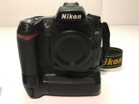 Nikon D90 Spiegelreflexkamera Body mit Batterypack Hessen - Limburg Vorschau