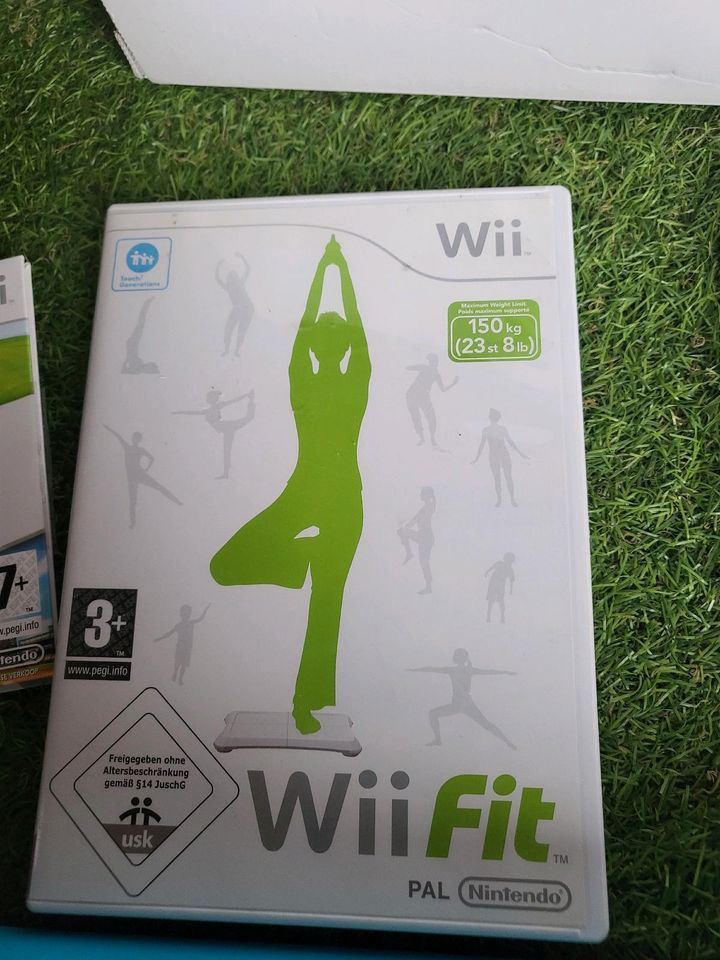 Wii  mit Spielen in Erfurt