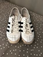 Adidas Turnschuhe Sportschuhe 41 1/3 Vintage Niedersachsen - Bückeburg Vorschau