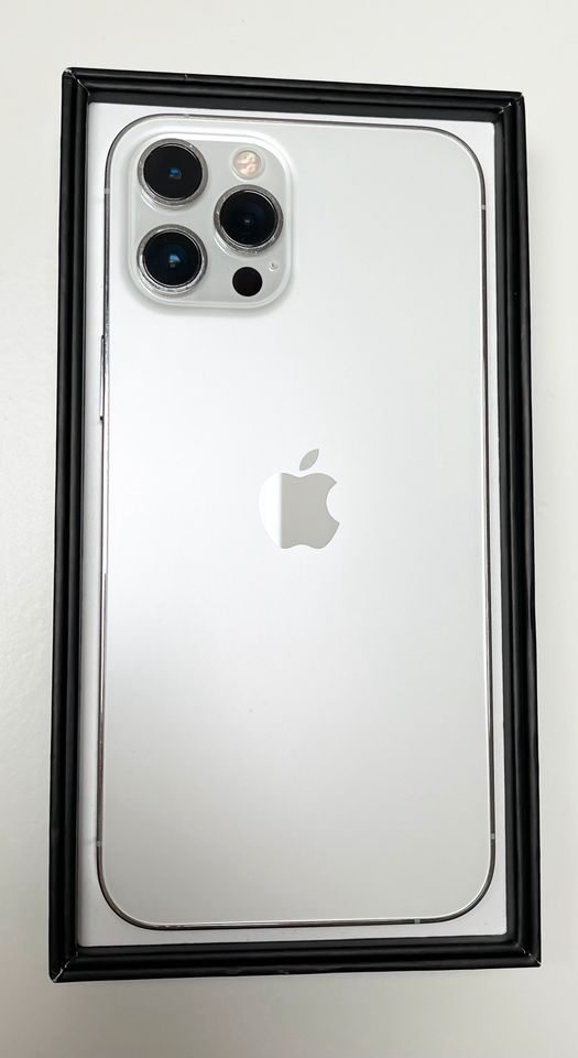 iPhone 12 Pro Max | 128GB | Silver in Bad Heilbrunn
