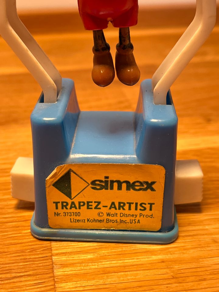 SIMEX Trapez-Artist Micky Maus Walt Disney Sammlerstück RAR in Bamberg