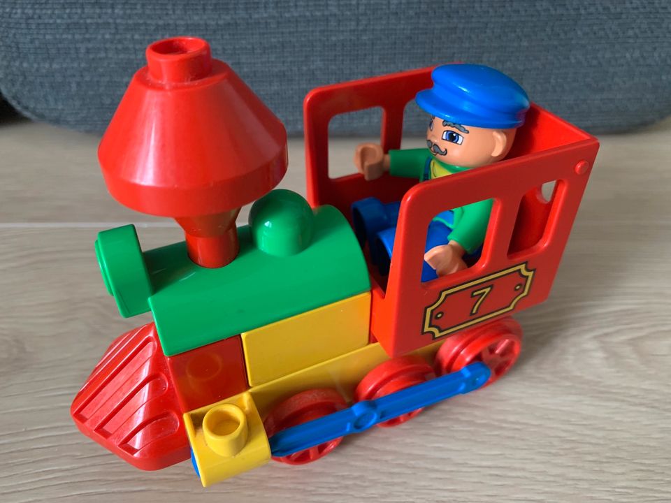 Lego Duplo Eisenbahn Elefant, 9-teilig in Düsseldorf