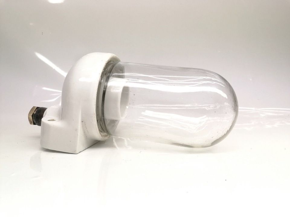 Alt Siemens Hoflampe Glaskolbenlampe antik Lampe Porzellan E27 in Billroda