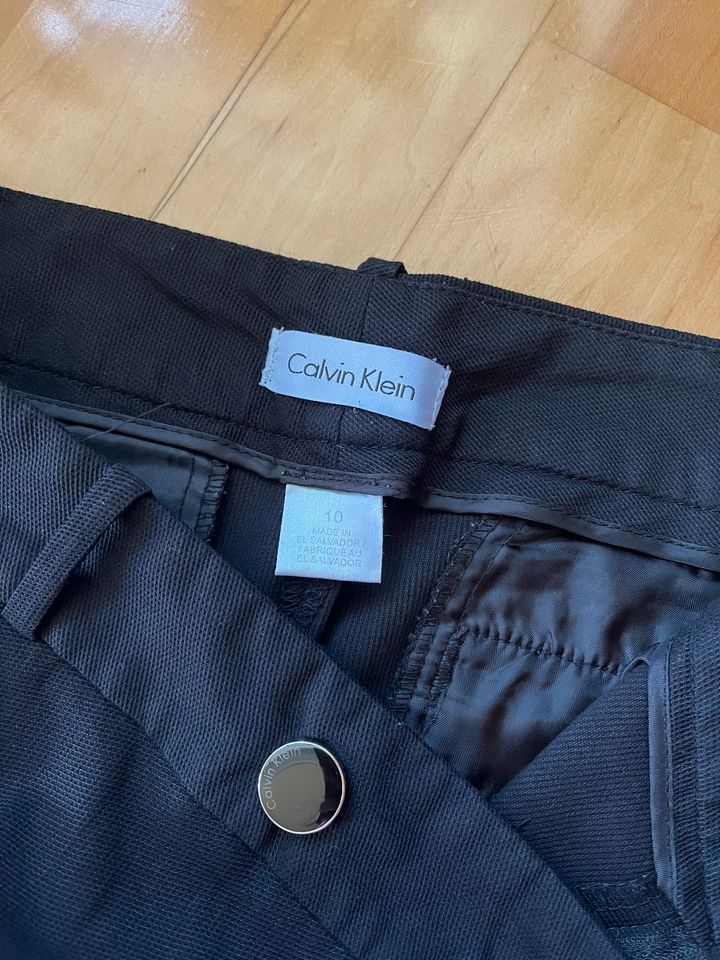 Calvin Klein 7/8 Stoffhose - Größe 10 in Ottobrunn