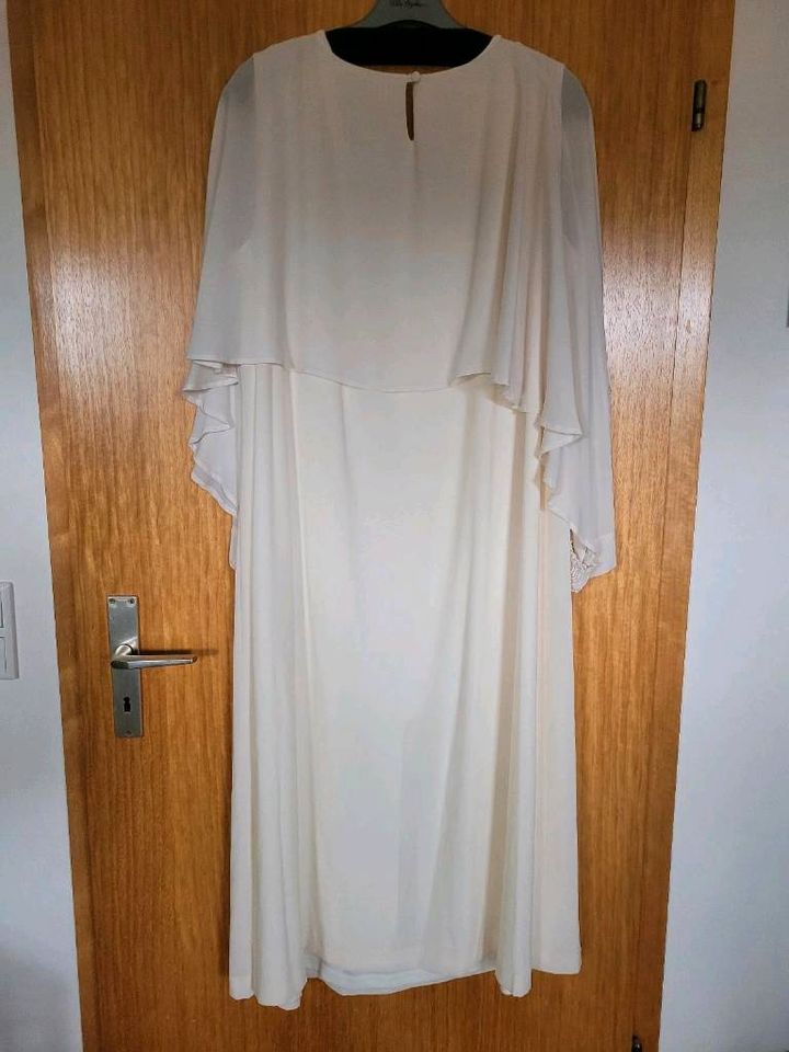 Cremeweiß Kleid/Brautkleid Gr.54/56 von Ulla Popken in Sendenhorst