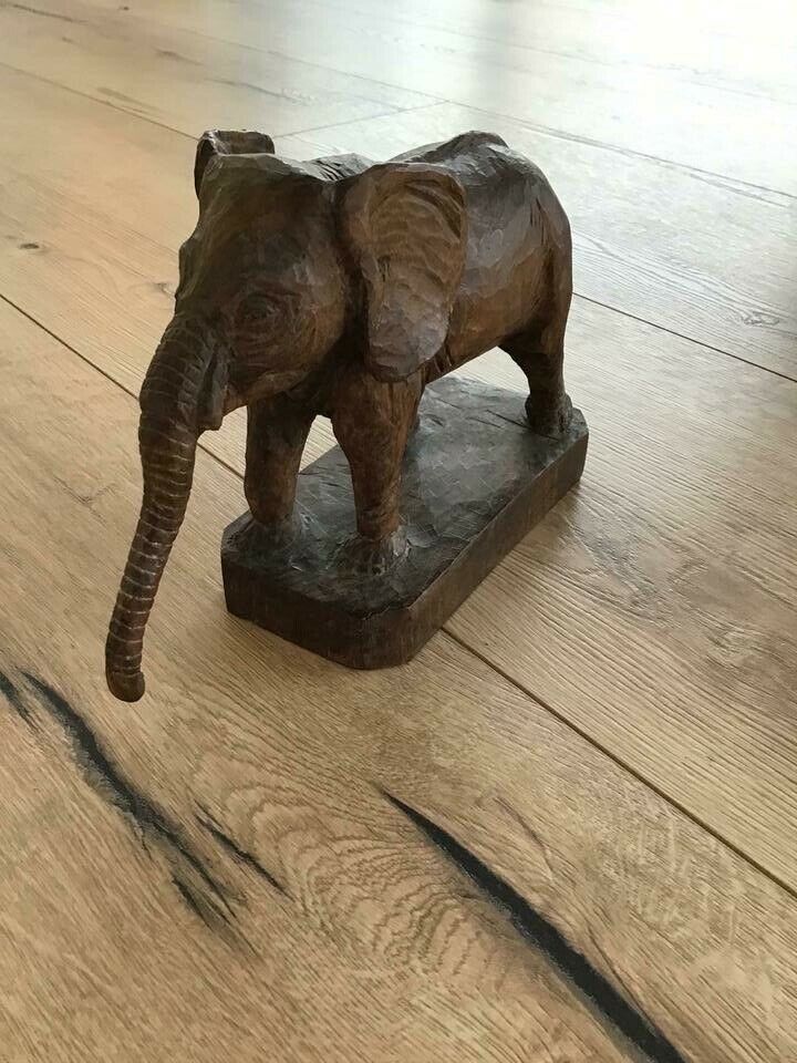 Holz Elefant geschnitzt- aus Afrika in Baltmannsweiler