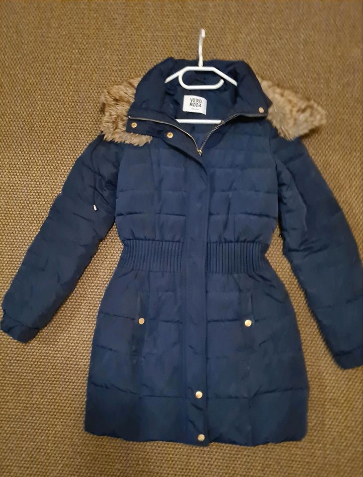 Winterjacke/Vero Moda / Größe S/36 in Hamburg