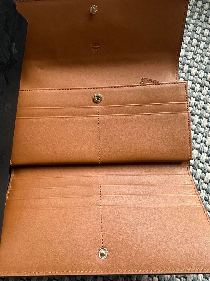 MCM Portemonnaie Geldbeutel Brieftasche, L, Visetos, Cognac, neu in Unterschleißheim