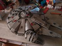 LEGO Star Wars Millennium Falcon 7965 Kr. München - Unterschleißheim Vorschau