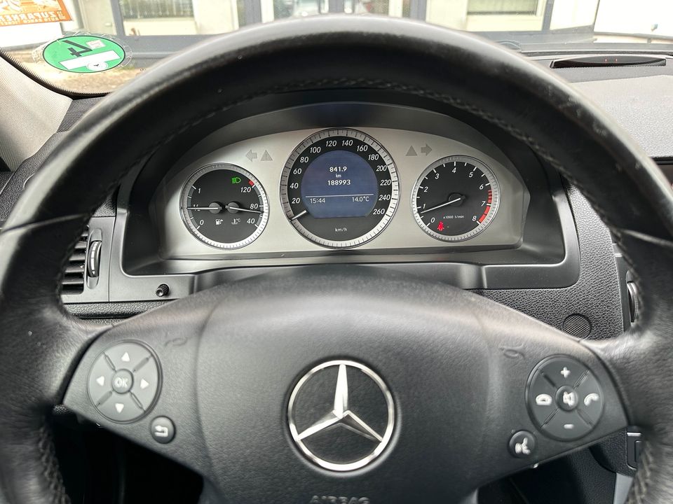 Mercedes C 180 Kompressor Teilleder Navi Tempom ZV SH Schiebedach in Ziesendorf