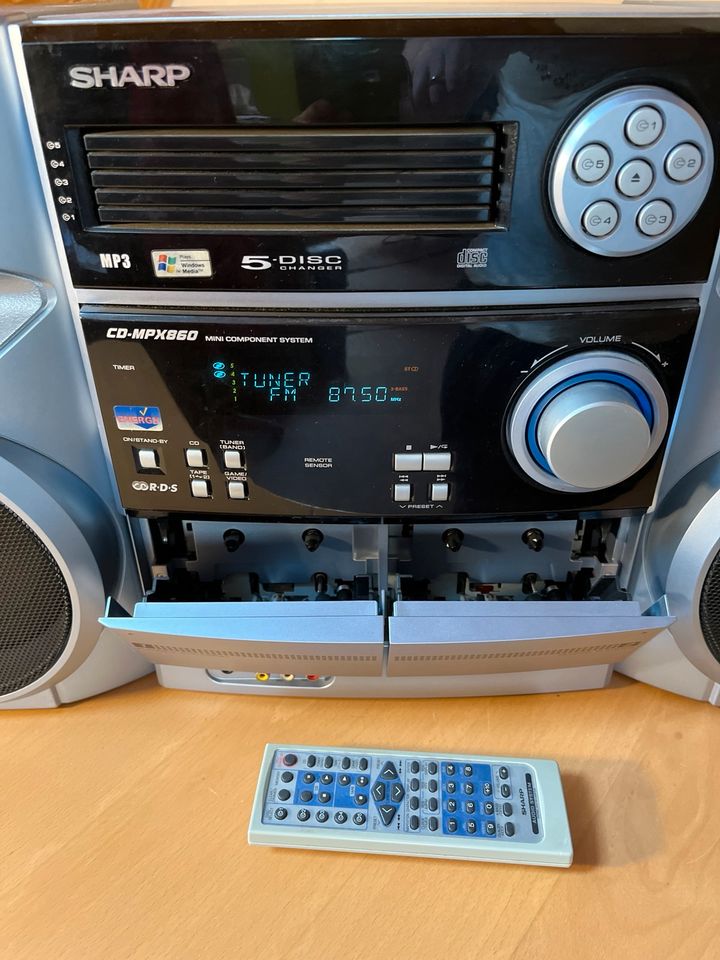 SHARP Stereoanlage mit CD-Wechsler in Quickborn