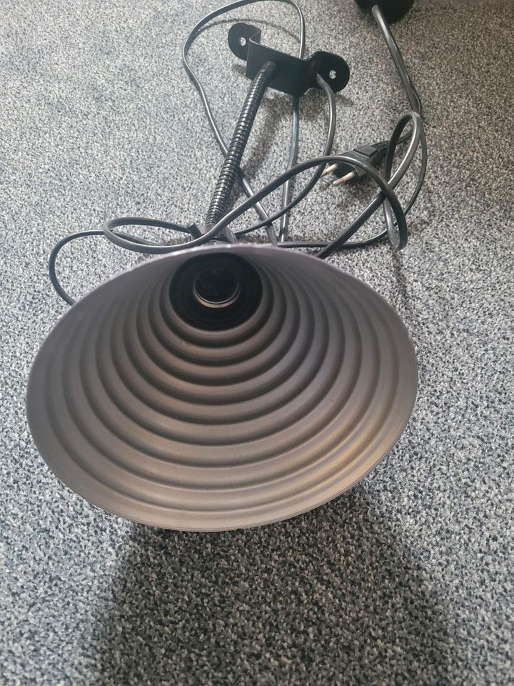 Ikea Retro Lampe Lila in Goslar