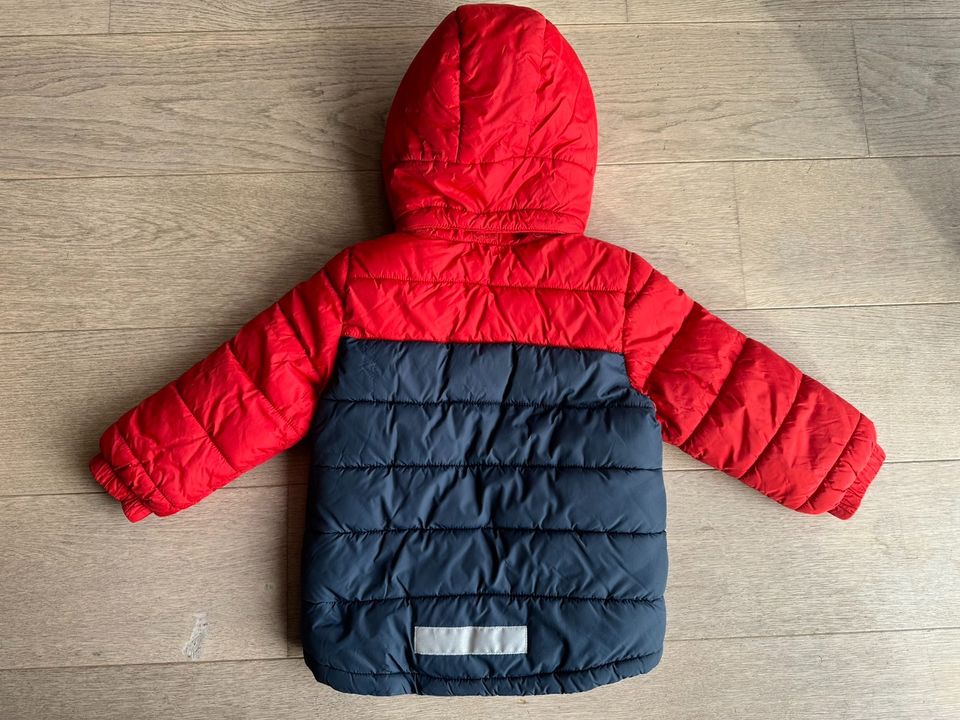 H&M Winterjacke Gr. 104 in Pleiskirchen