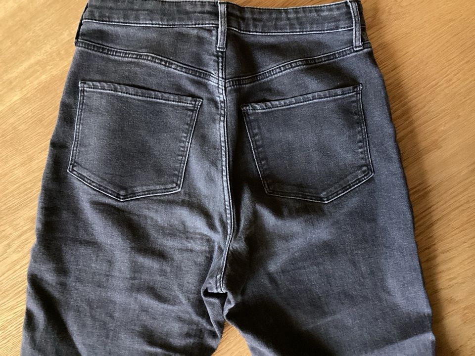 „Staccato“ Sommerhose /Skinny Jeans , Gr. 170-176 in Nürnberg (Mittelfr)