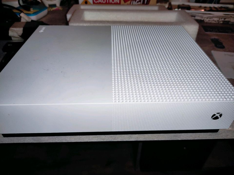 Xbox One S AD All Digital Konsole in Brilon