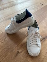 Weiße Hallhuber Sneaker Wandsbek - Hamburg Hummelsbüttel  Vorschau