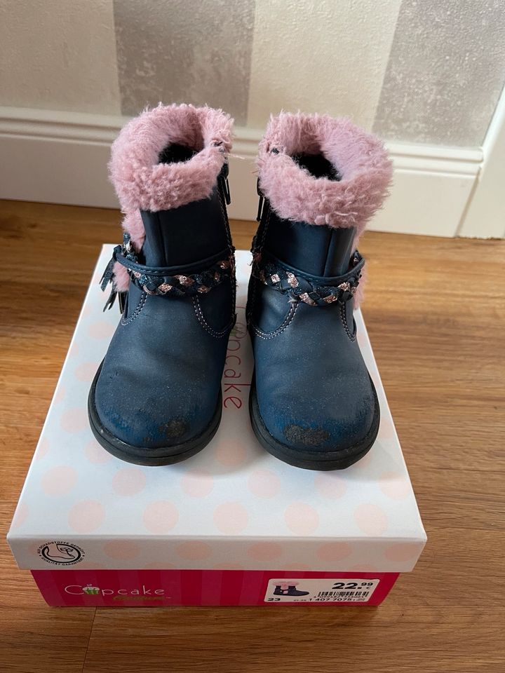 Kinderstiefel Stiefeletten Kinderschuhe Größe 23 Cupcake Couture in Leipzig