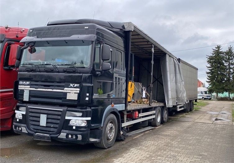 LKW Tandem-Hängerzug mit Staplerhalterung in Strehla