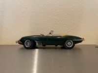 Bburago, 1:18, Jaguar E Type, grün, 1961 Nordrhein-Westfalen - Weilerswist Vorschau