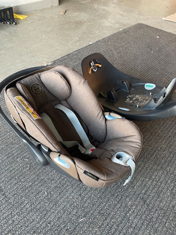 Cybex Babyschale Cloud Z i-Size Plus mit Isofix Base Z in Nürnberg (Mittelfr)