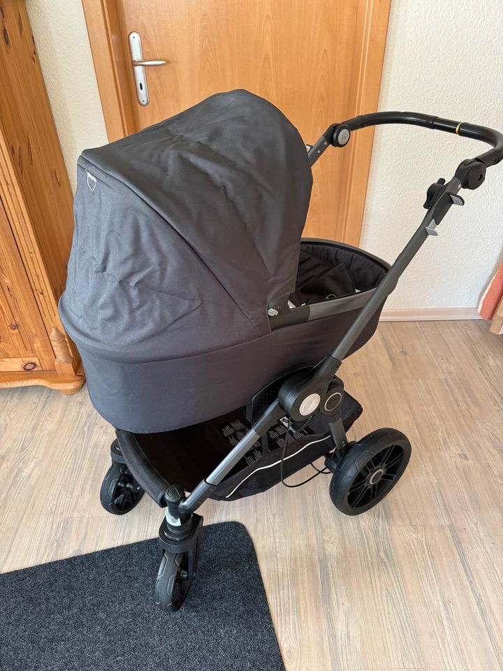 teutonia BeYou! Elite Kombi Kinderwagen Babywanne Sportwagen neu in Altenberga