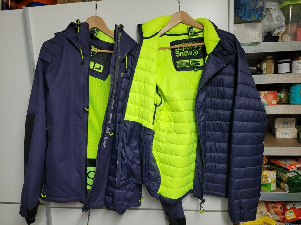 Superdry Snow Jacke mit Innenjacke blau neon gelb in Lorsch