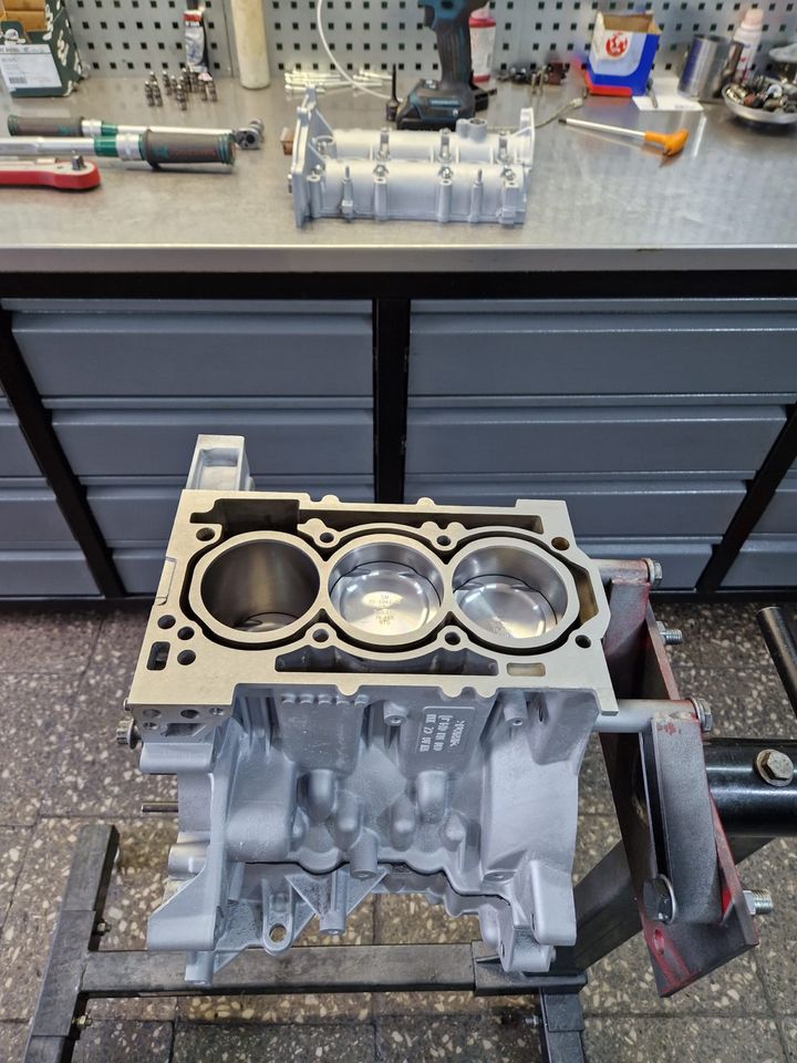 Generalüberholt VW Seat Skoda 1,2 CGP Motorblock Rumpfmotor in Donauwörth