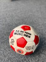 Original FC Bayern Fußball 1970er mit Unterschriften München - Altstadt-Lehel Vorschau