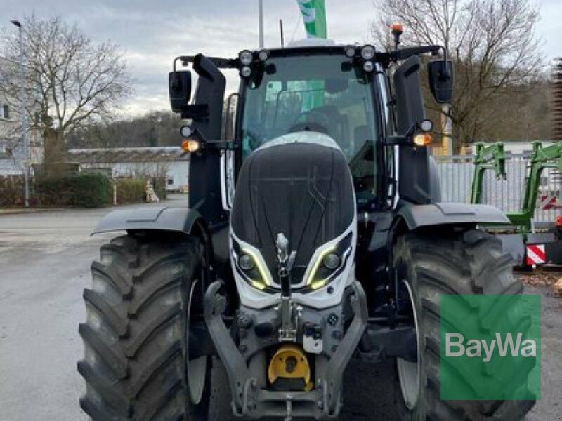 Valtra T255V VALTRA TRAKTOR Traktor in Biberach an der Riß