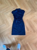H&m Kleid Blusenkleid Gürtel 36 blau Berlin - Zehlendorf Vorschau