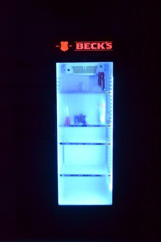 MIETE - Becks Kühlschrank neues Modell in schwarz LED in Bülstedt