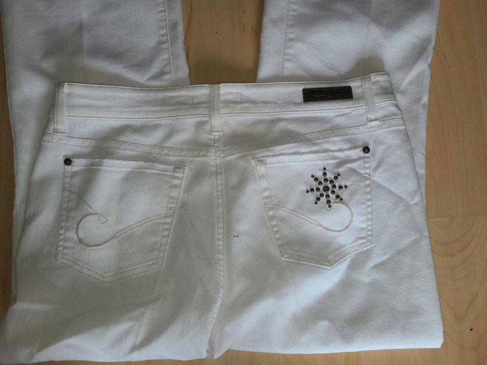 Cambio jeans norah  Gr. 44 /34 wunderschöne Details in Bielefeld