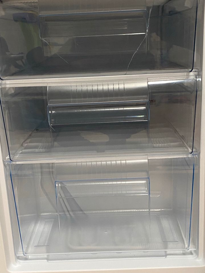 Kühlschrank in Weyhe