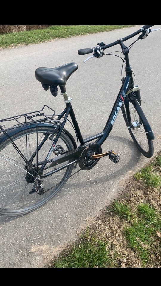 Bocas Fahrrad 28 Zoll in Langenhagen