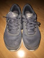 Graue Sneakers Turnschuhe in 40 von Reebok Niedersachsen - Burgwedel Vorschau