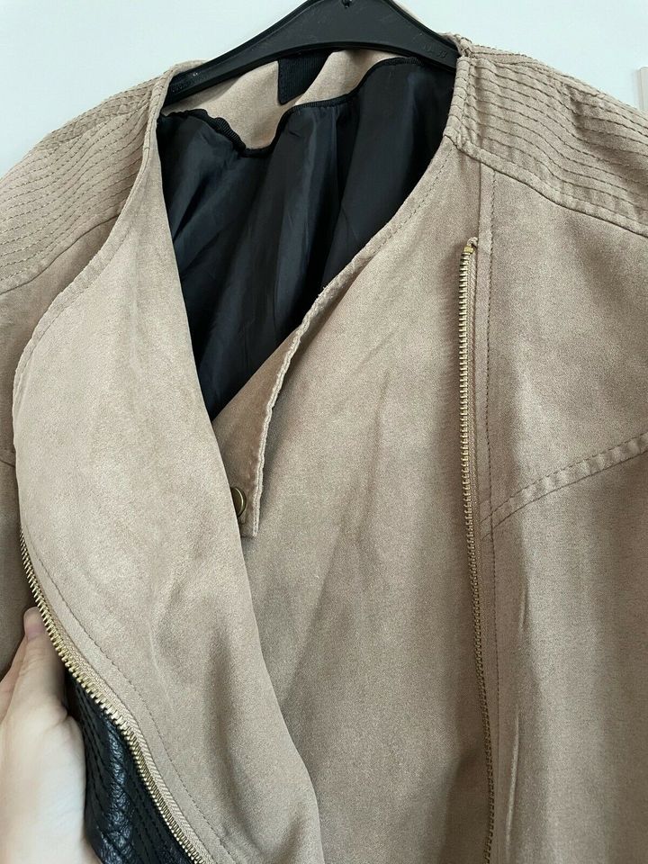 Lederjacke Gr. 38 Schwarz beige in Groß-Gerau