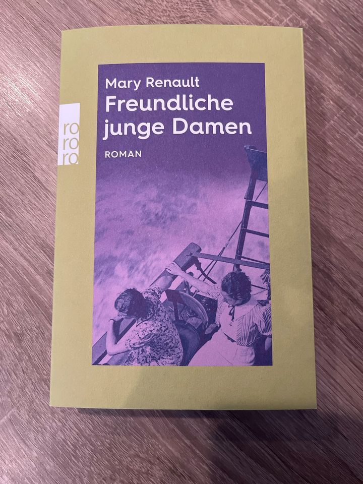 Freundliche junge Damen' von 'Mary Renault' - Buch - '978-3-499-01280-8