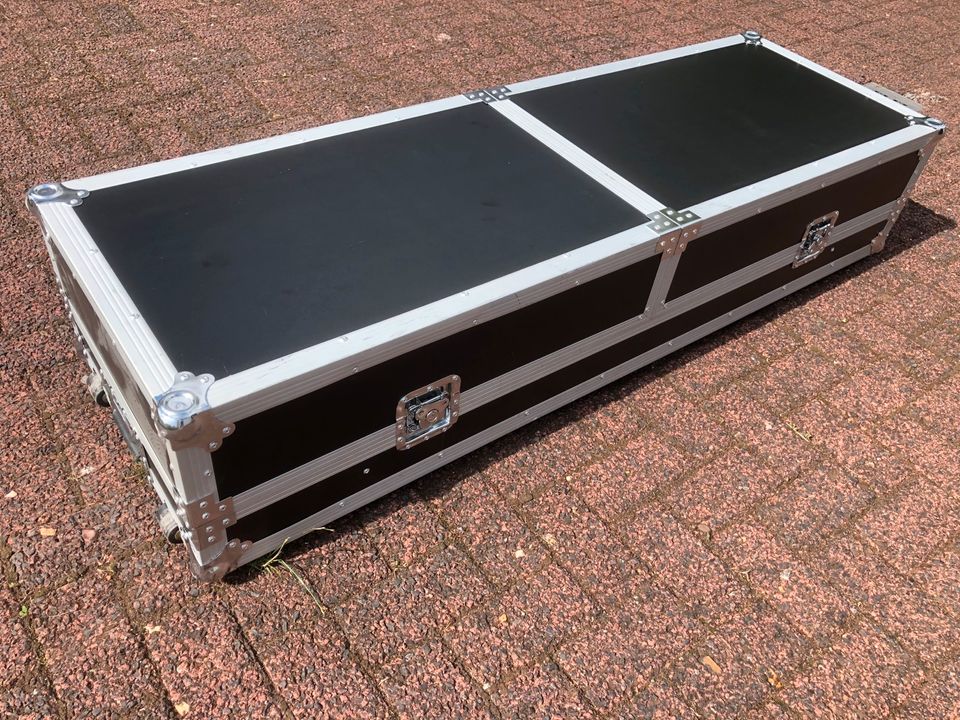 Roadcase für 2 Plattenspieler und 1 Mixer mit Ablage für Laptop in Nettetal