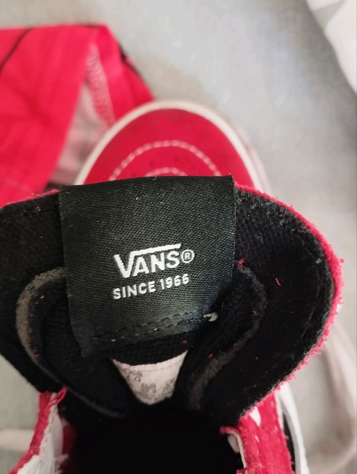 Jungen Schuhe Vans Größe 32,5 in Leer (Ostfriesland)