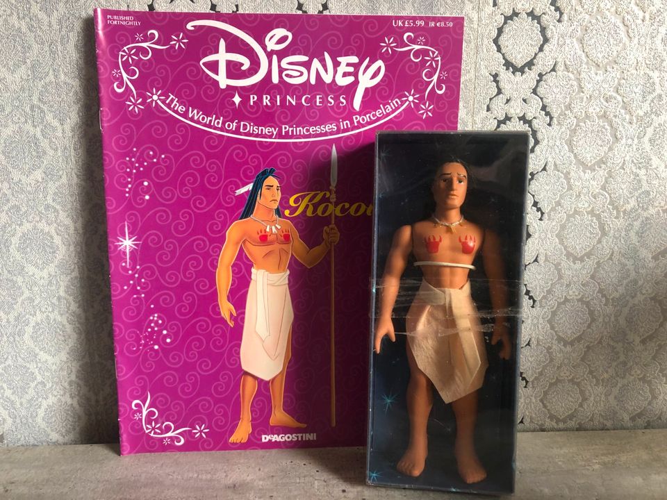Disney Kocoum aus Pocahontas Porzellan Puppe Figur in Solingen