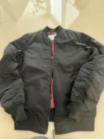 Pull&Bear Übergangs/Bomberjacke Herren Gr. XS Essen - Essen-Frintrop Vorschau