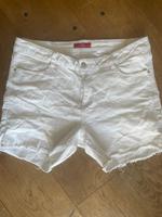 Schöne weiße Short Hessen - Mühltal  Vorschau