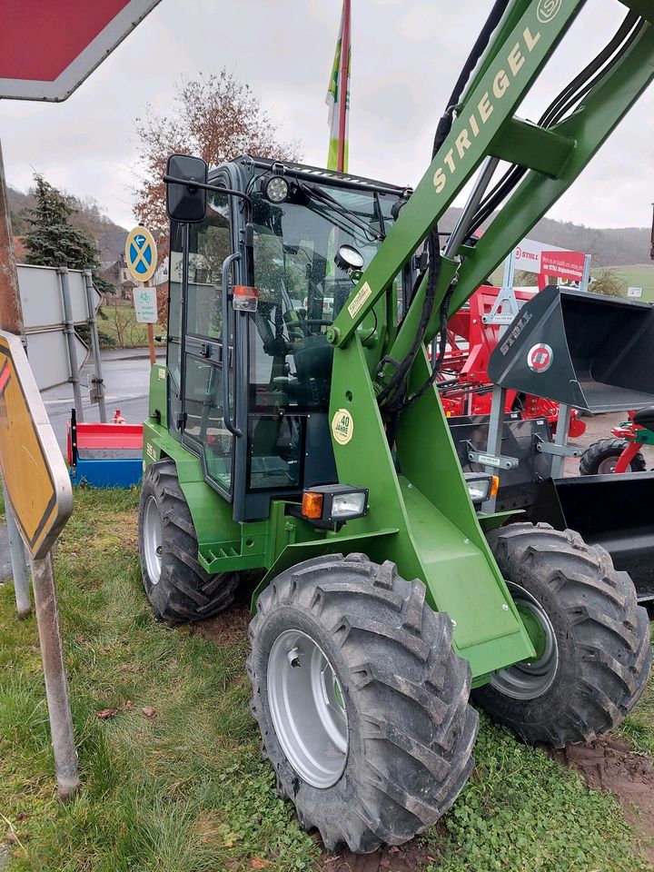 Striegel 505YA Hoflader kein Weidemann in Edertal